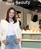 Selena_Gomez_-_Rare_Beauty_s_4th_annual_Mental_Health_Summit2C_Los_Angeles_CA_-_May_12C_2025-19.jpg