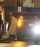 Selena_Gomez_-_Returns_to_Toronto_for_her_beau_The_Weeknd_on_March_18-06.jpg