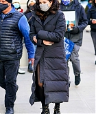 Selena_Gomez_-_Seen_heading_to_the_movie_set_of_Only_Murders_in_New_York_City_01192021_15.jpg