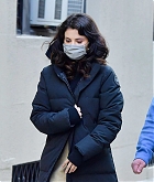 Selena_Gomez_-_Seen_heading_to_the_movie_set_of_Only_Murders_in_New_York_City_01192021_17.jpg