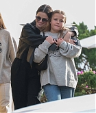 Selena_Gomez_-_Seen_on_a_shopping_trip_with_her_sister_in_Los_Angeles_November_292C_2024_02.jpg