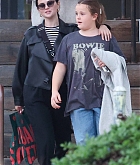 Selena_Gomez_-_Seen_on_a_shopping_trip_with_her_sister_in_Los_Angeles_November_292C_2024_08.jpg