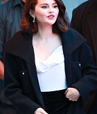 Selena_Gomez_-_Spotted_at_Harmony_Gold_Theater_in_Los_Angeles_December_142C_2024_05.jpg