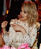 Selena_Gomez_-_The_Fashion_Awards_2017_5BInside5D_on_December_4-02.jpg