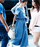 Selena_Gomez_-_Visits_911_Memorial_with_her_mom_and_her_cousins_in_New_York_-_September_24-11.jpg