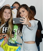 Selena_Gomez_-_WE_Day_California_5BArriving5D_-_April_27-156.jpg