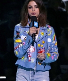 Selena_Gomez_-_WE_Day_California_5BShow5D_-_April_27-04.jpg