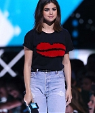 Selena_Gomez_-_WE_Day_California_5BShow5D_-_April_27-06.jpg