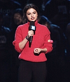 Selena_Gomez_-_WE_Day_California_in_Los_Angeles_Show_on_April_19-05.jpg