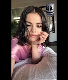 Selena_Gomez_-_Wolves_MV-12.jpg