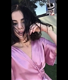 Selena_Gomez_-_Wolves_MV-194.jpg