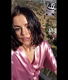 Selena_Gomez_-_Wolves_MV-263.jpg