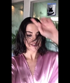 Selena_Gomez_-_Wolves_MV-60.jpg