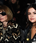 Selena_Gomez_-__NYFW_Coach_FallWinter_2017_Fashion_Show_on_Feb_14-04.jpg