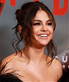 Selena_Gomez_-__The_Dead_Don_t_Die__film_premiere_at_the_MoMa_in_New_York_28June_102C_201929-03~0.jpg