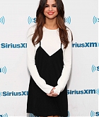 Selena_Gomez_-__The_Morning_Mash_Up__on_SiriusXM_Hits_1_Channel_in_New_York_on_June_5-09.jpg