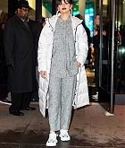Selena_Gomez_-_arrives_at_her__Rare__album_release_party_at_the_Puma_Flagship_store_in_New_York2C_01142020-07.jpg