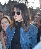 Selena_Gomez_-_arriving_at_Capital_Breakfast_Radio_Studios_in_London2C_England__12112019-08.jpg