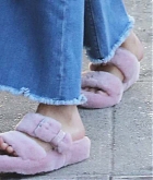 Selena_Gomez_-_arriving_at_Tacoes_for_Money_Mercato_Restaurant_in_Studio_City2C_06142019-06.jpg