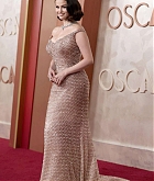 Selena_Gomez_-_at_the_97th_Annual_Academy_Awards_at_Dolby_Theatre_in_Hollywood2C_California_-_March_22C_2025_05.jpg