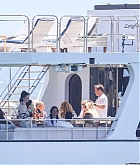 Selena_Gomez_-_celebrates_Memorial_Day_with_friends_aboard_a_luxury_yacht_in_Malibu2C_California__0531202219.jpg