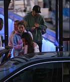 Selena_Gomez_-_celebrates_Memorial_Day_with_friends_aboard_a_luxury_yacht_in_Malibu2C_California__0531202228.jpg