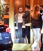 Selena_Gomez_-_exiting_a_restaurant_in_Los_Angeles2C_February_272C_202200003.jpg