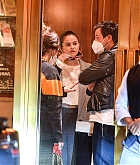 Selena_Gomez_-_exiting_a_restaurant_in_Los_Angeles2C_February_272C_202200005.jpg
