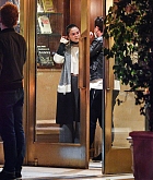 Selena_Gomez_-_exiting_a_restaurant_in_Los_Angeles2C_February_272C_202200011.jpg