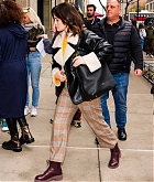 Selena_Gomez_-_is_seen_filming__Only_Murders_in_the_Building__in_Tribeca_on_April_122C_2024_in_New_York_City_03.jpg