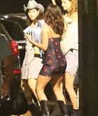 Selena_Gomez_-_leaving_the_Greek_theater_with_friends_after_a_night_out_in_LA_August_262C_2019-02.jpg