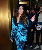 Selena_Gomez_-_out_and_about_in_NY_October_282C_2019-02.jpg