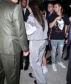Selena_Gomez_-_returns_to_her_hotel_after_the_VMA_s_in_New_York2C_0912202309.jpg