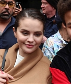 Selena_Gomez_-_seen_filming_Only_Murders_in_the_Building_in_New_York_City_-_April_62C_202306.jpg