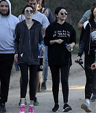 Selena_Gomez_-_seen_hiking_in_LA_01042019-03.jpg