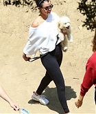 Selena_Gomez_-_takes_new_puppy_for_a_hike_with_friends_in_Los_Angeles2C_07062019-08.jpg