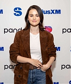 Selena_Gomez_-_visits_the_SiriusXM_studios2C_Los_Angeles_CA_-_December_92C_2024_02.jpg