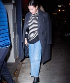 Selena_Gomez_Is_Spotted_Eating_At_Carbone_In_New_York_City_-_October_19_202203.jpg