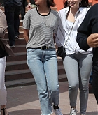 Selena_Gomez___Bella_Thorne_-_Meet_up_at_the_anti-gun_22March_For_Our_Lives22_Rally_in_LA_-_March_2400002.jpg