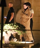 Selena_Gomez_dines_with_friends_at_Nobu_in_Malibu_-_September_27_202208.jpg