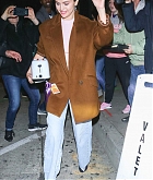 Selena_Gomez_in_Los_Angeles2C_California_-_January_122C_2020-02.jpg