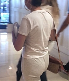 Spotted_at_the_London_Hotel_in_West_Hollywood_-_June_2800007.jpg