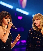 Taylor_Swift27s_Concert_-_May_9-03.jpg
