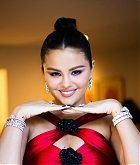 Valentina_Vee_Golden_Globes_28129.jpg