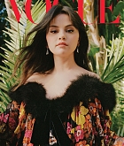 Vogue_2021_28429.jpg