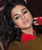 selena-02~0.jpg