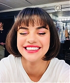 selena2018-02.jpg