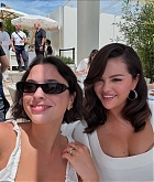 selena_282429.jpg
