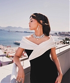 selena_283229.jpg