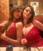 selena_284629.jpg